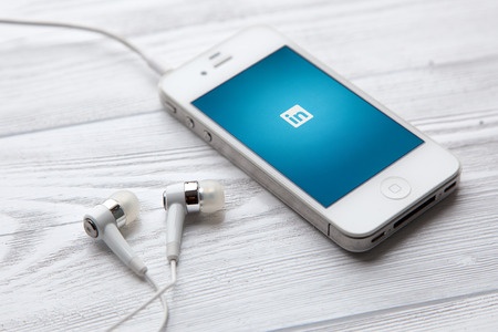 3 reasons to integrate LinkedIn in your marketing strategy